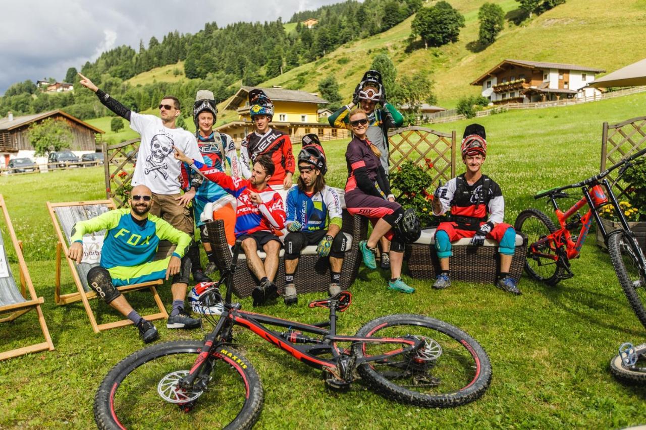 Hotel Barbarahof Saalbach, Inkl Jokercard Exteriör bild