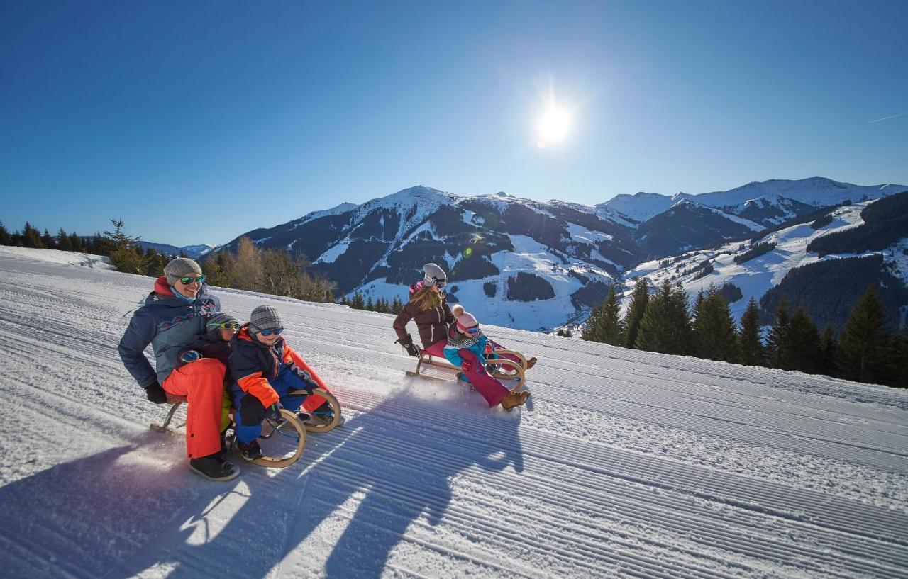 Hotel Barbarahof Saalbach, Inkl Jokercard Exteriör bild