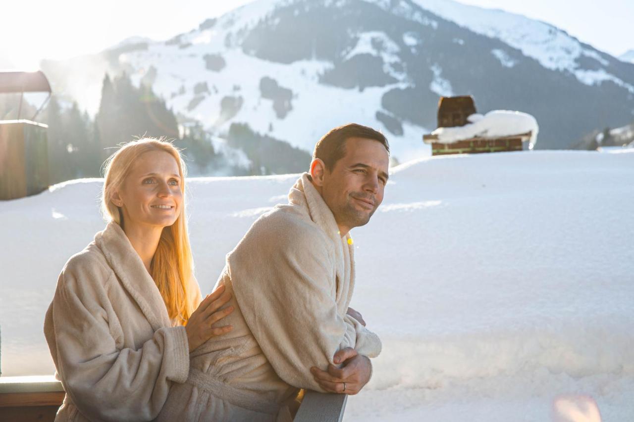 Hotel Barbarahof Saalbach, Inkl Jokercard Exteriör bild
