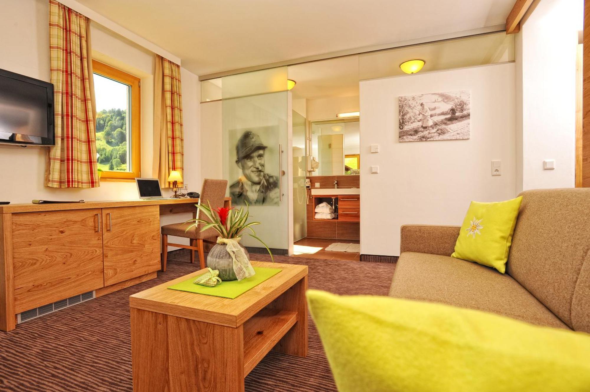 Hotel Barbarahof Saalbach, Inkl Jokercard Exteriör bild