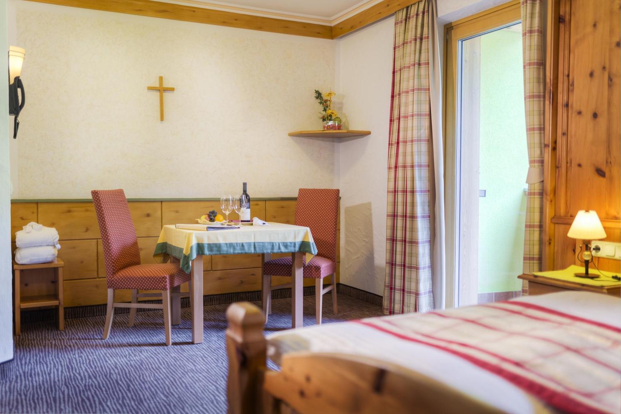 Hotel Barbarahof Saalbach, Inkl Jokercard Rum bild