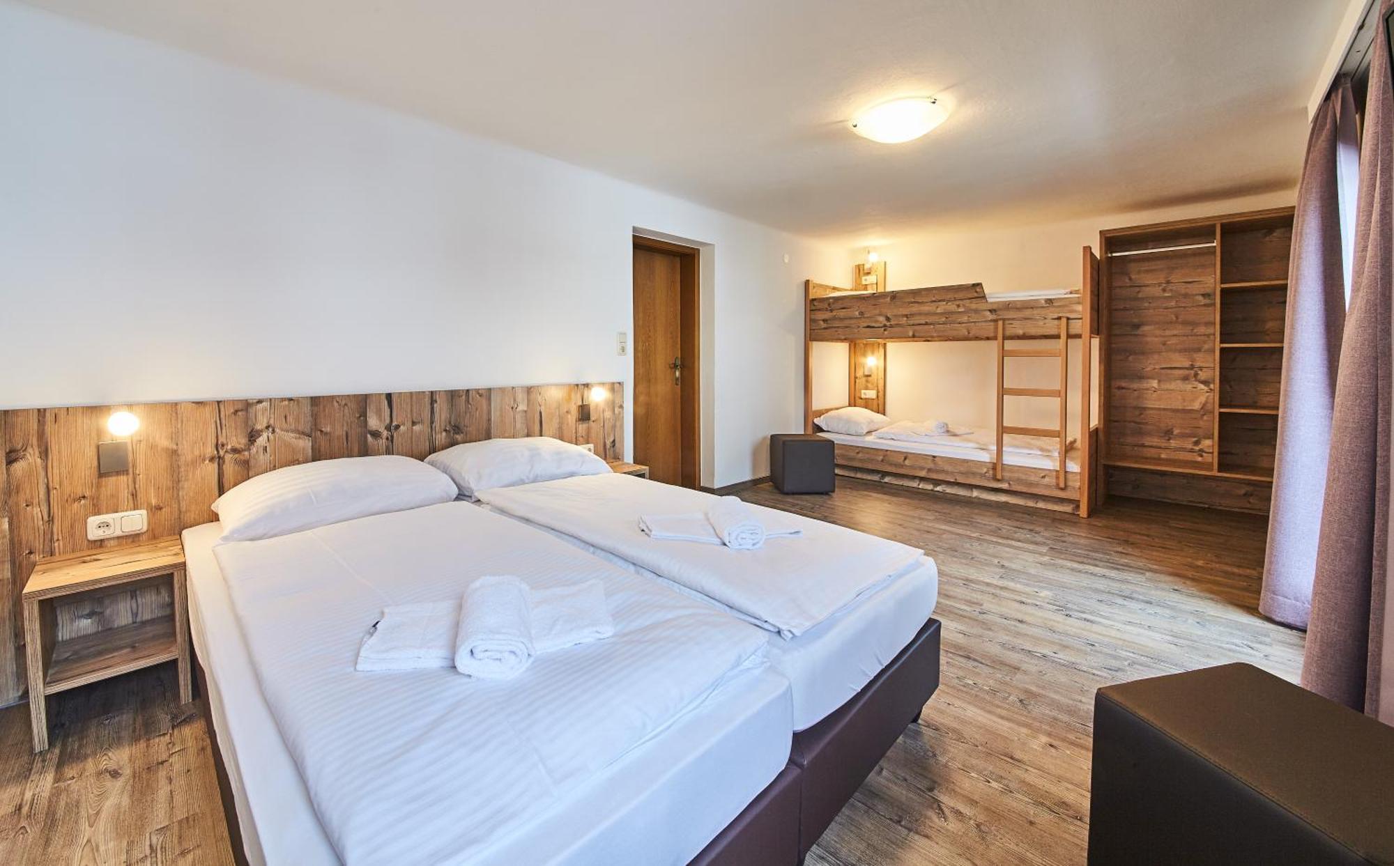 Hotel Barbarahof Saalbach, Inkl Jokercard Rum bild