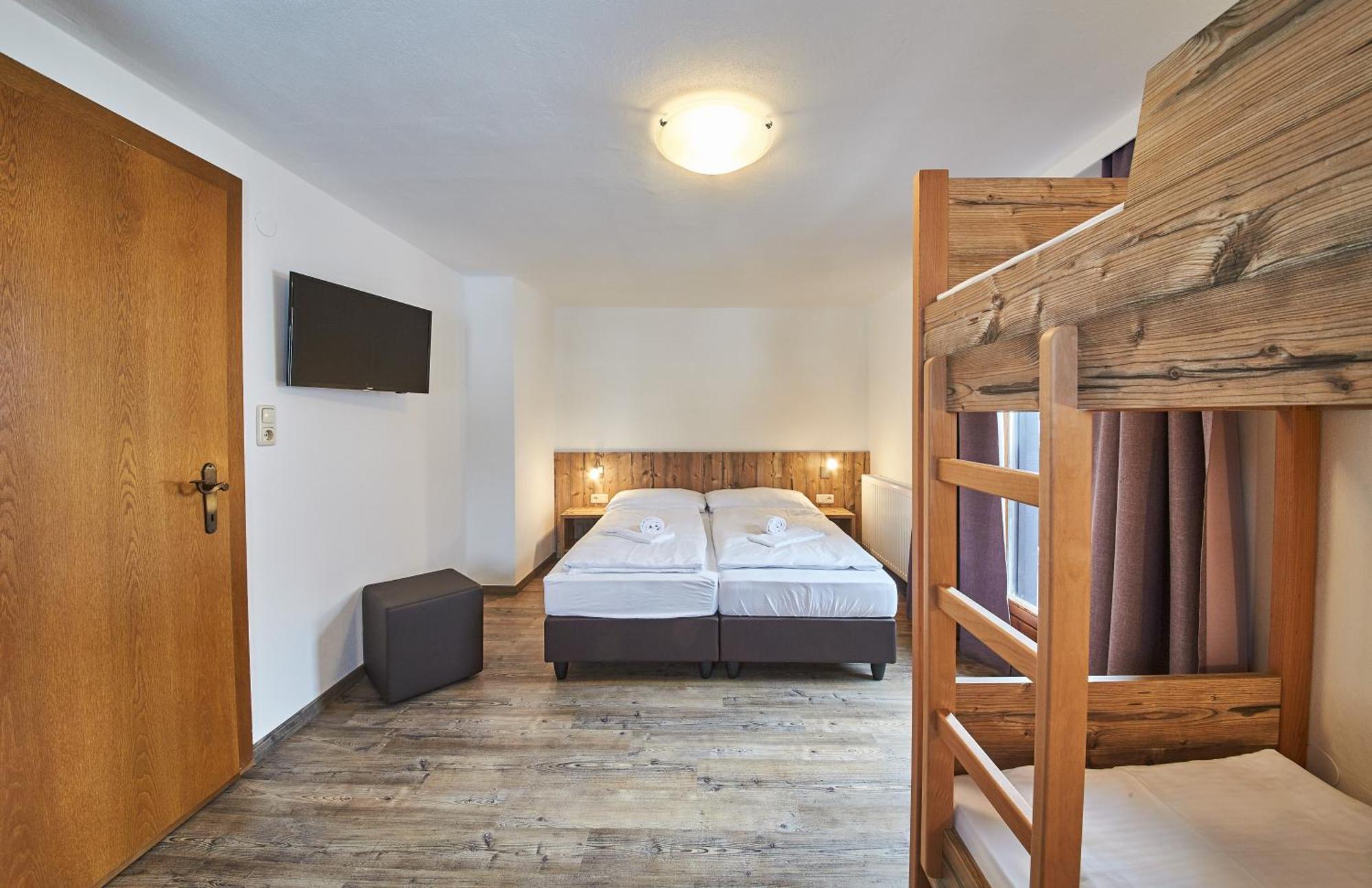 Hotel Barbarahof Saalbach, Inkl Jokercard Rum bild
